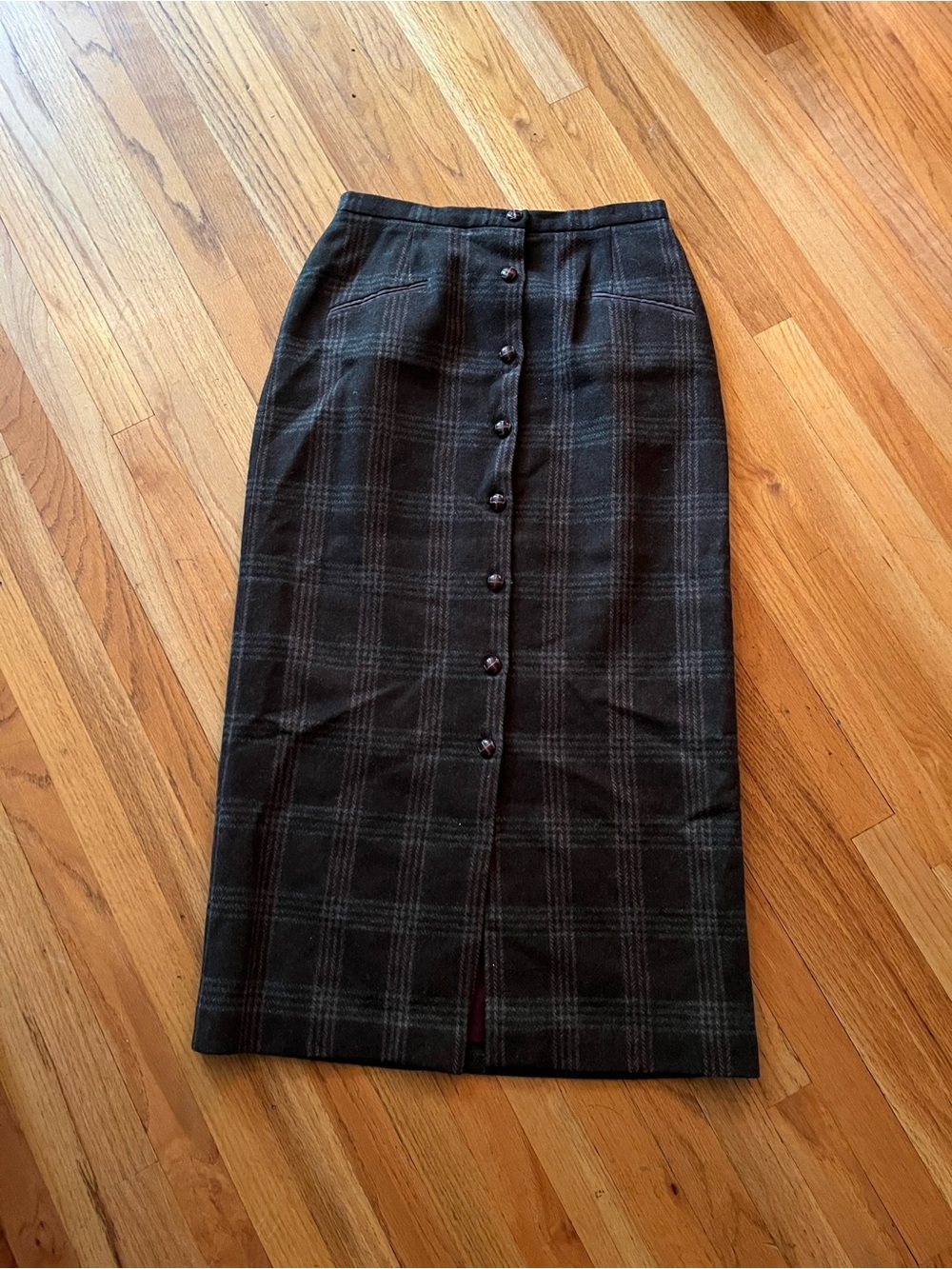 Plaid Button-Front Maxi Skirt in brown and gray. Faux pockets size M.